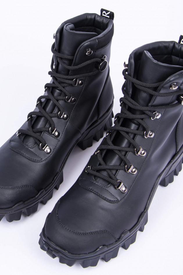 Moncler Boots HELIS in Schwarz