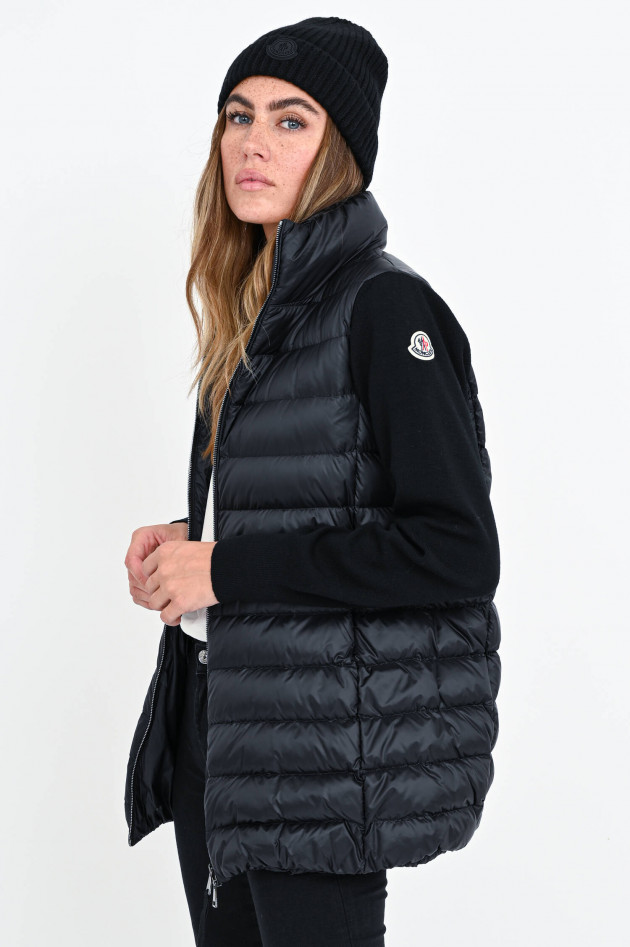 Moncler Lange Daunenjacke mit Strickarm in Schwarz