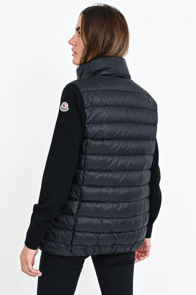 Moncler Lange Daunenjacke mit Strickarm in Schwarz