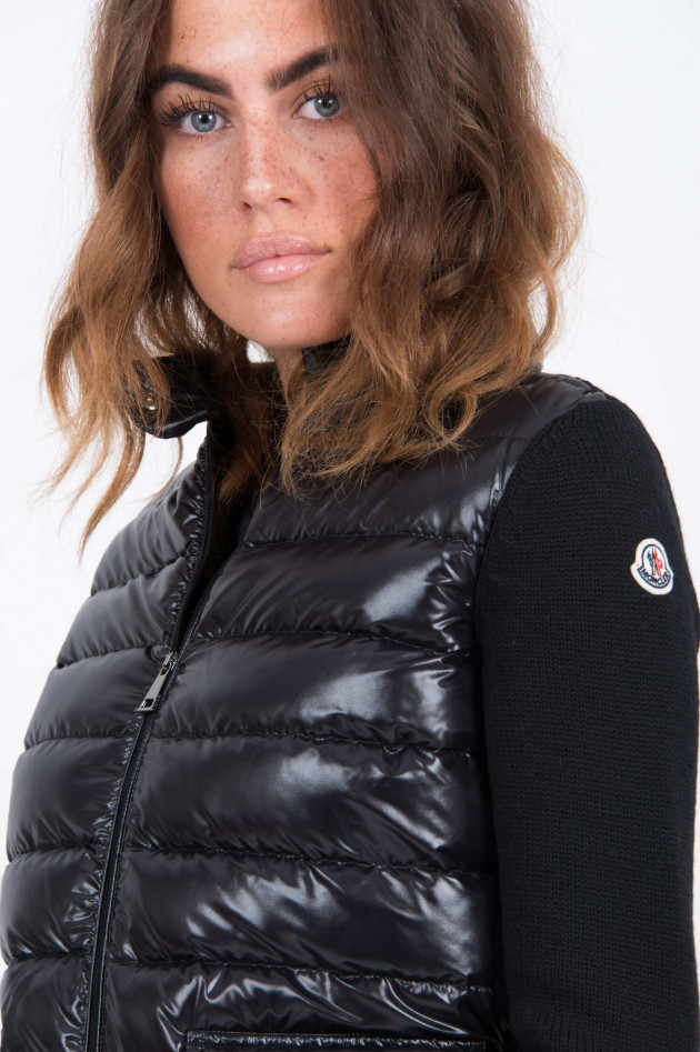 Moncler Daunenjacke mit Strickärmel in Schwarz