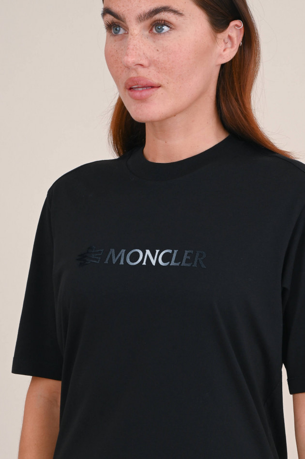 Moncler T-Shirt mit Farbverlauf-Logo in Schwarz
