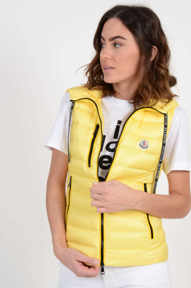 Moncler Leichtdaunengilet mit Moncler Logoband in Gelb