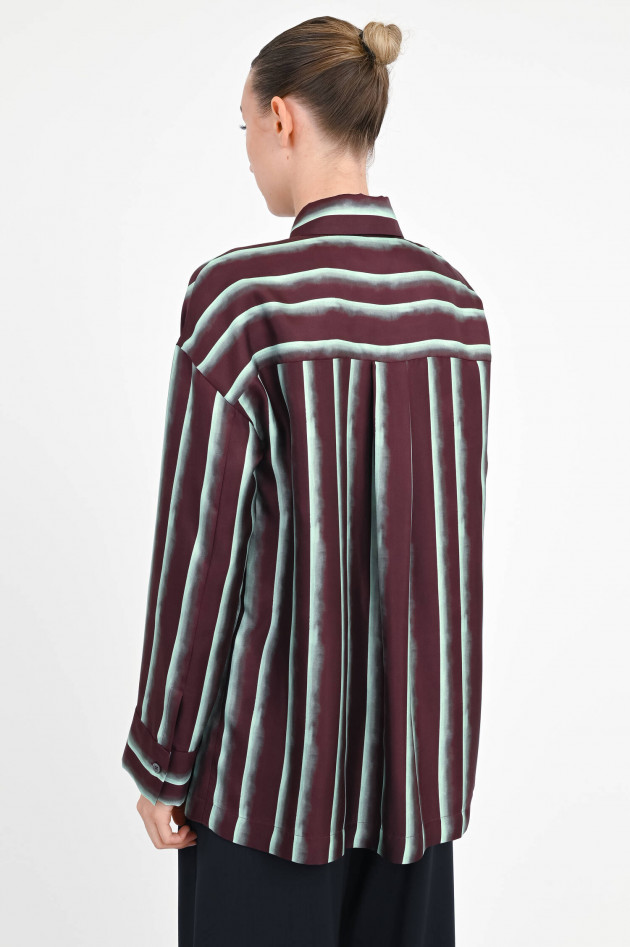 Odeeh Gestreifte Bluse aus Seide in Aubergine/Türkis