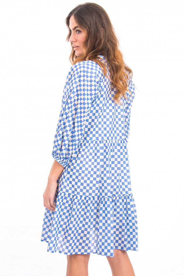 Ottodame Kleid mit Schachbrettmusterung in Weiß/Blau