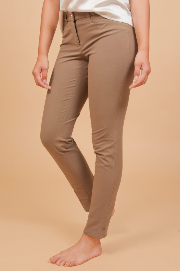 Pamela Henson Hose IMPERIA in Taupe