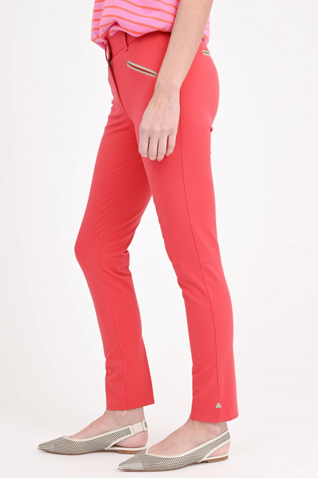Pamela Henson  Chino ROYAL mit Lederdetails in Berry