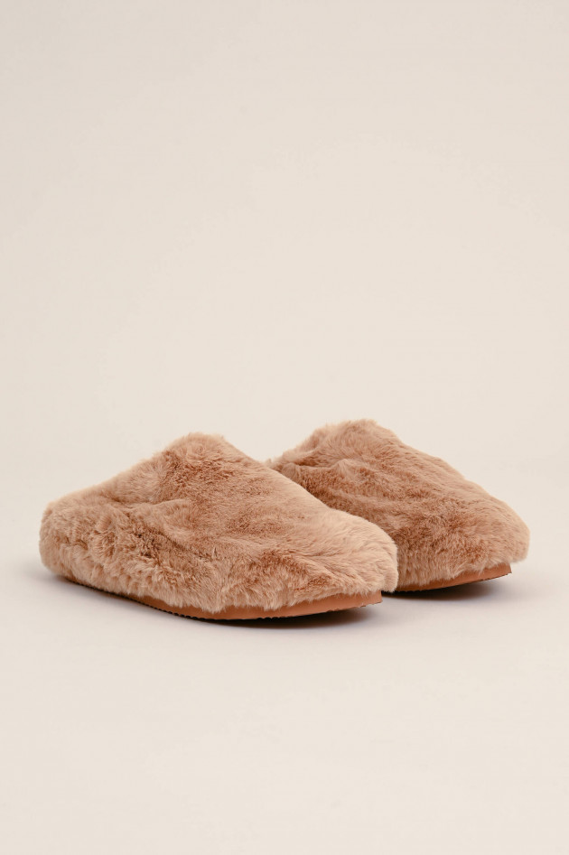 Pao Plüsch Pantoffeln in Camel