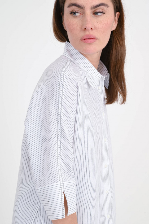 Peserico Gestreifte Bluse mit Pereln-Detail in Weiß/Khaki