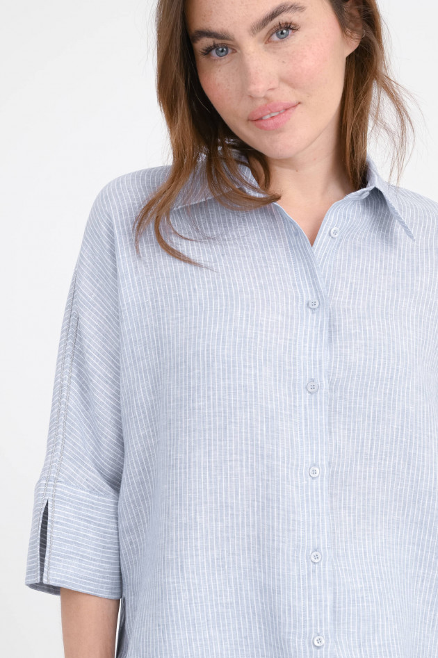 Peserico  Gestreifte Bluse mit Perlen-Detail in Blau/Weiß