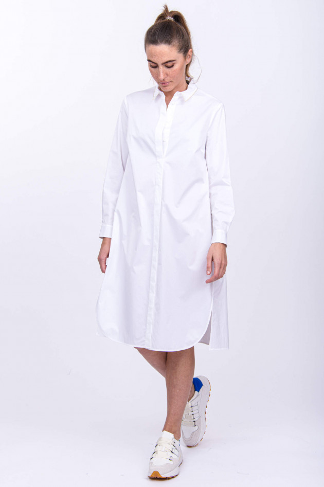 Peserico Blusenkleid mit Schmucksteinkette in Weiß