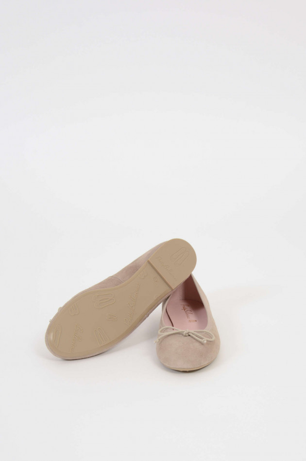 Pretty Ballerinas Ballerinas aus Veloursleder in Beige