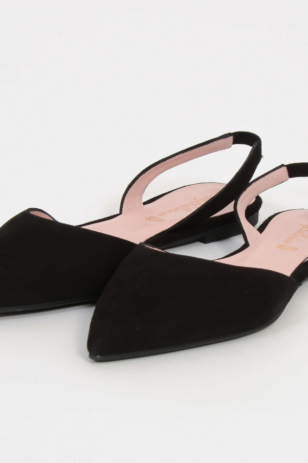 Pretty Ballerinas Slipper aus Veloursleder in Schwarz