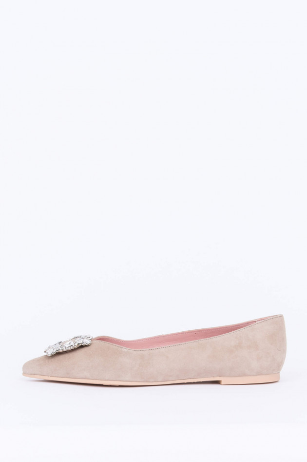 Pretty Ballerinas Loafer mit Schmuckstein-Brosche in Beige