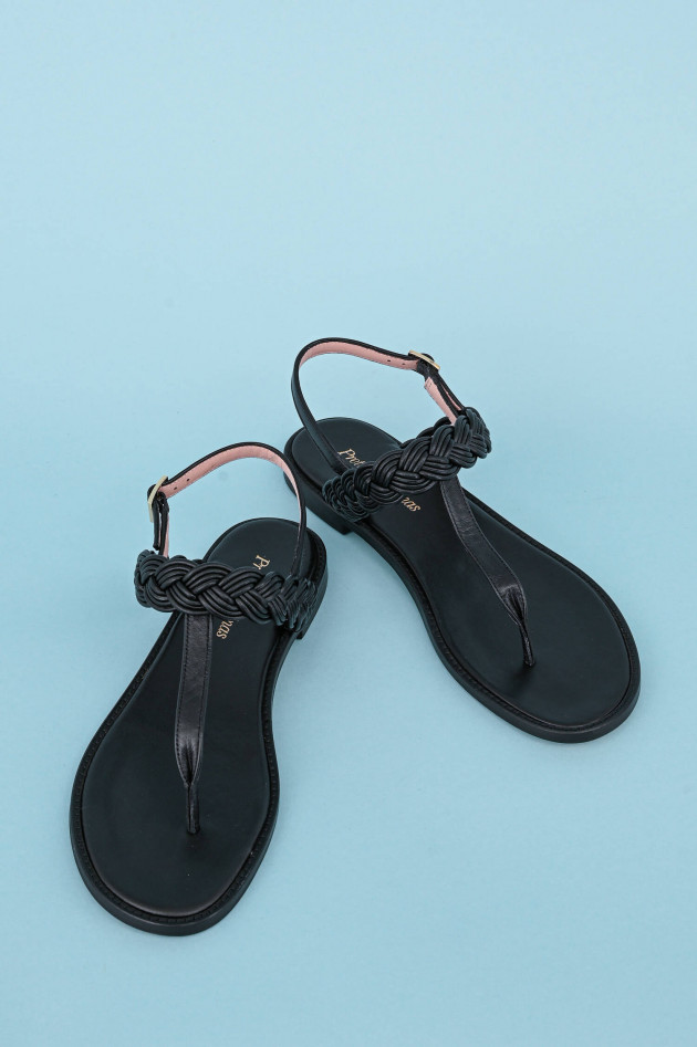 Pretty Ballerinas Sandale mit Flecht-Details in Schwarz