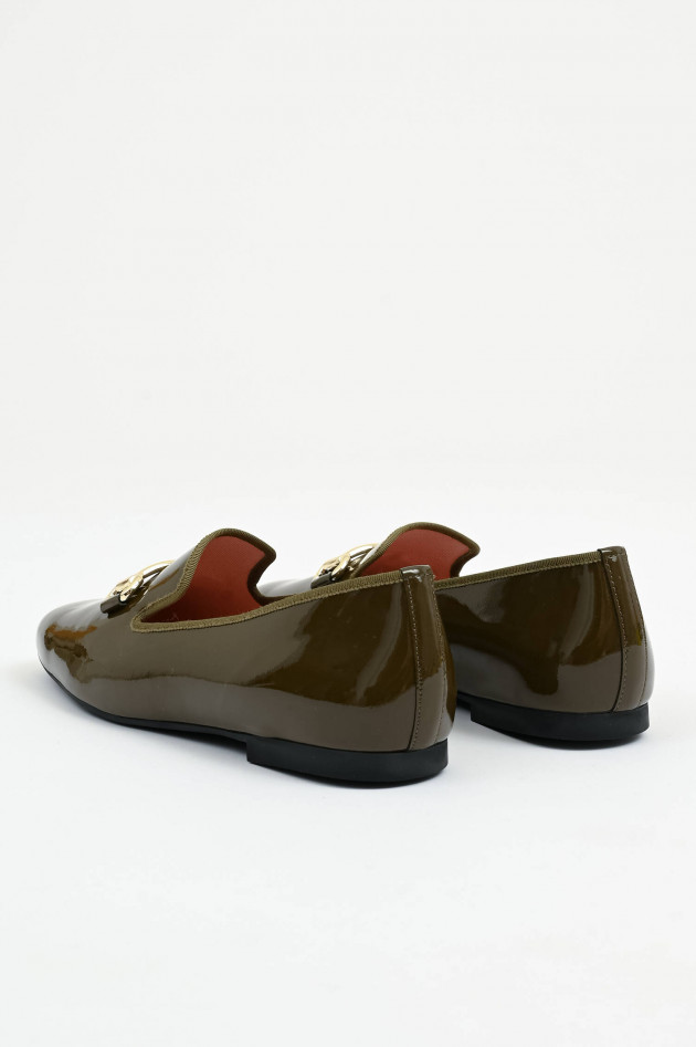 Pretty Ballerinas Loafer in Lack-Optik in Oliv