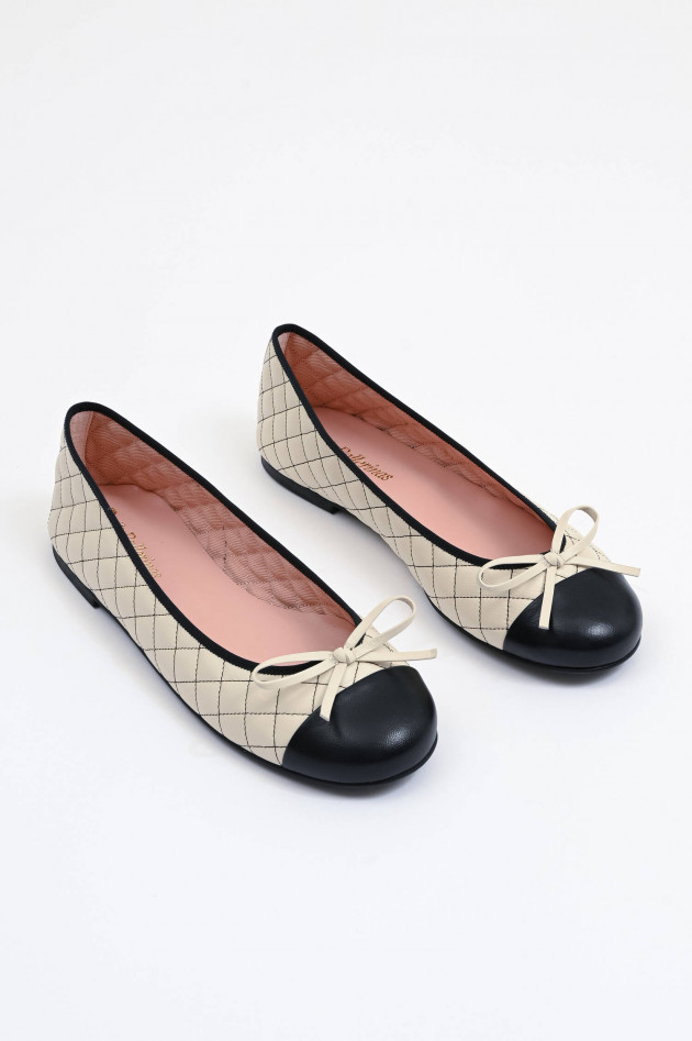Pretty Ballerinas  Gesteppte Ballerina in Creme/Schwarz