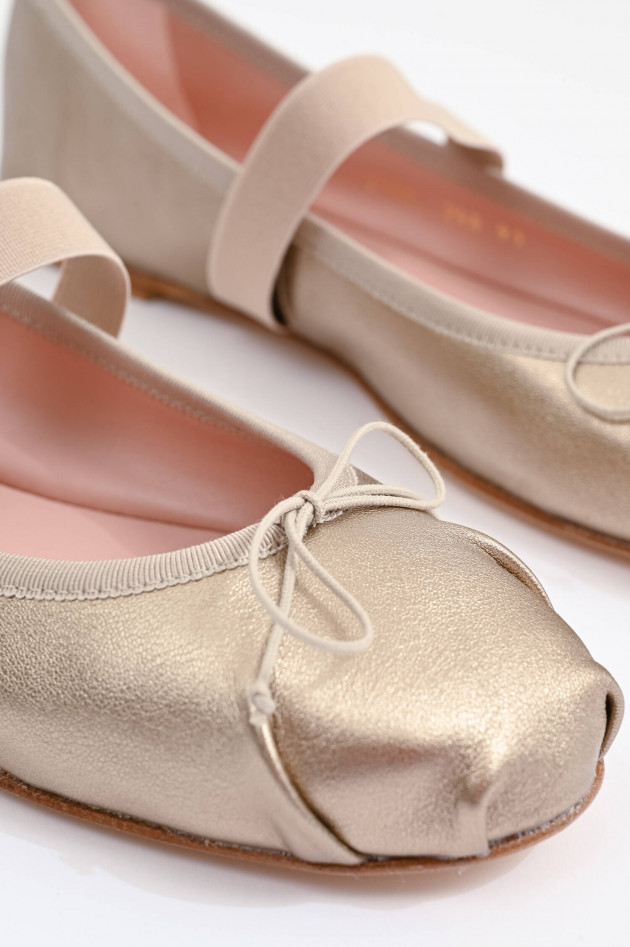 Pretty Ballerinas Ballerina AMI mit Riemen in Goldrose