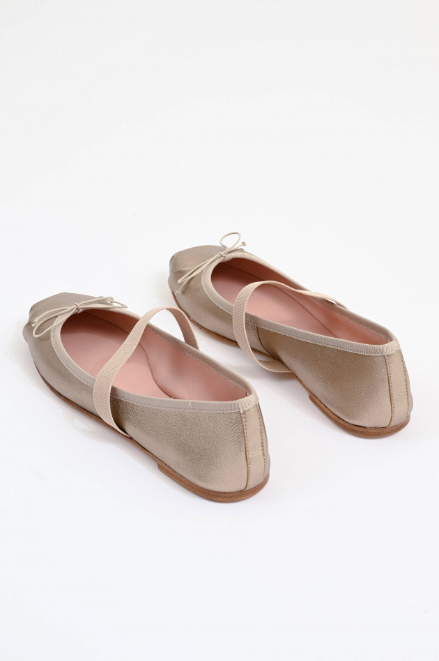 Pretty Ballerinas Ballerina AMI mit Riemen in Goldrose