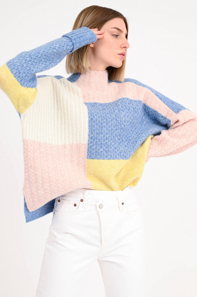 Princess goes Hollywood Patchwork-Strickpullover in Blau/Rosa/Gelb