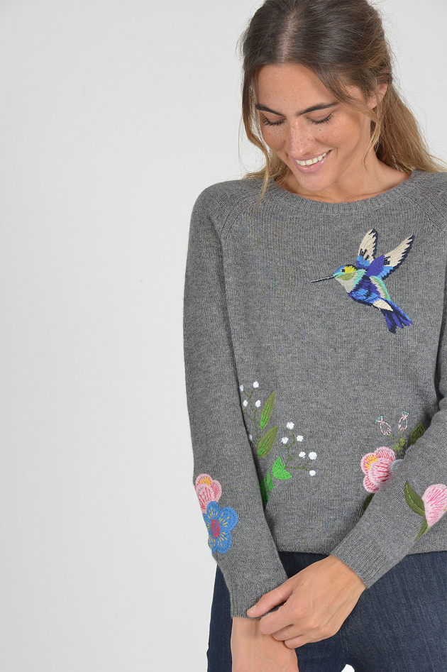 Princess goes Hollywood Pullover mit bunten Stickereien in Grau