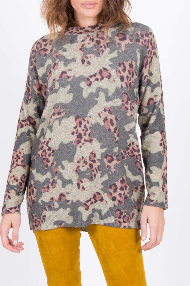 Princess goes Hollywood Feinstrickpullover mit Camouflage in Grün