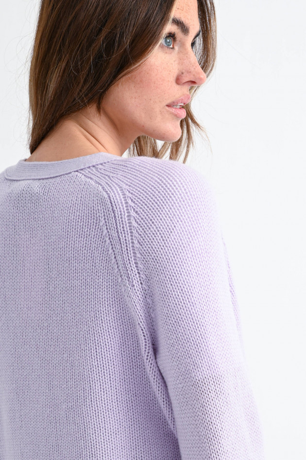 Princess goes Hollywood Strickjacke aus Woll-Mix in Pastellflieder