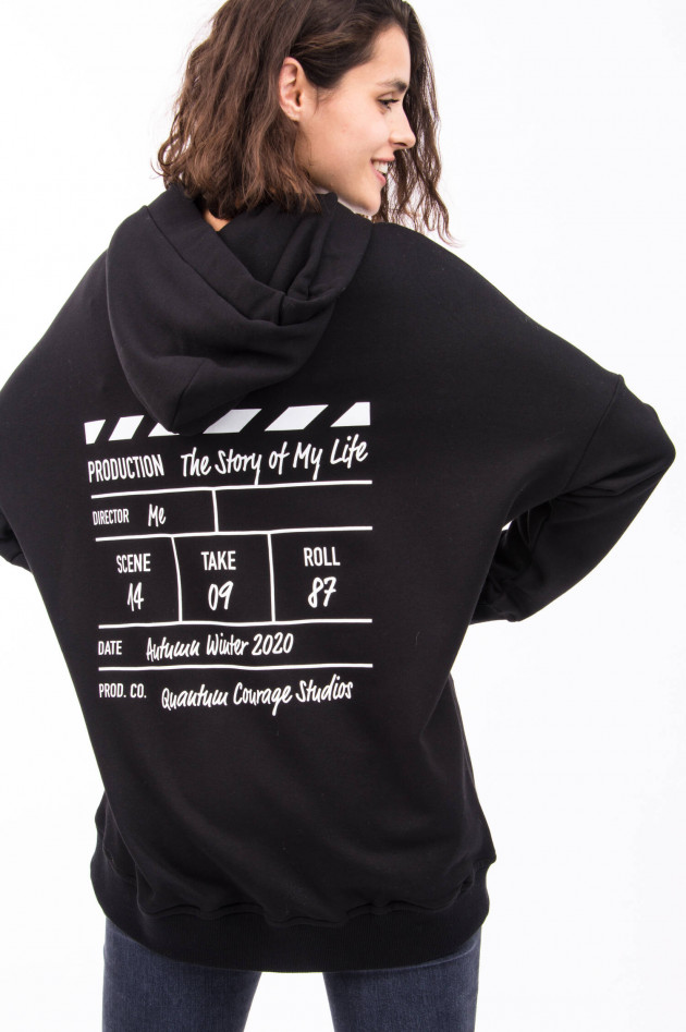 Quantum Courage Hoodie im Move-Design in Schwarz