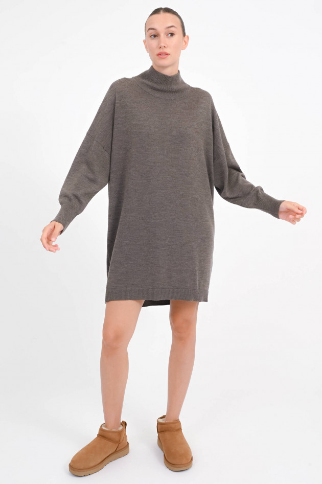 Repeat Oversize Kleid mit Ziernähten in Cacao