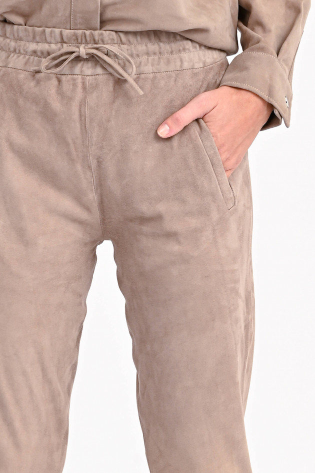 Repeat Hose aus Veloursleder in Taupe