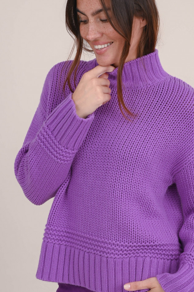 Repeat Cashmere Grobstrick Pullover in Lila