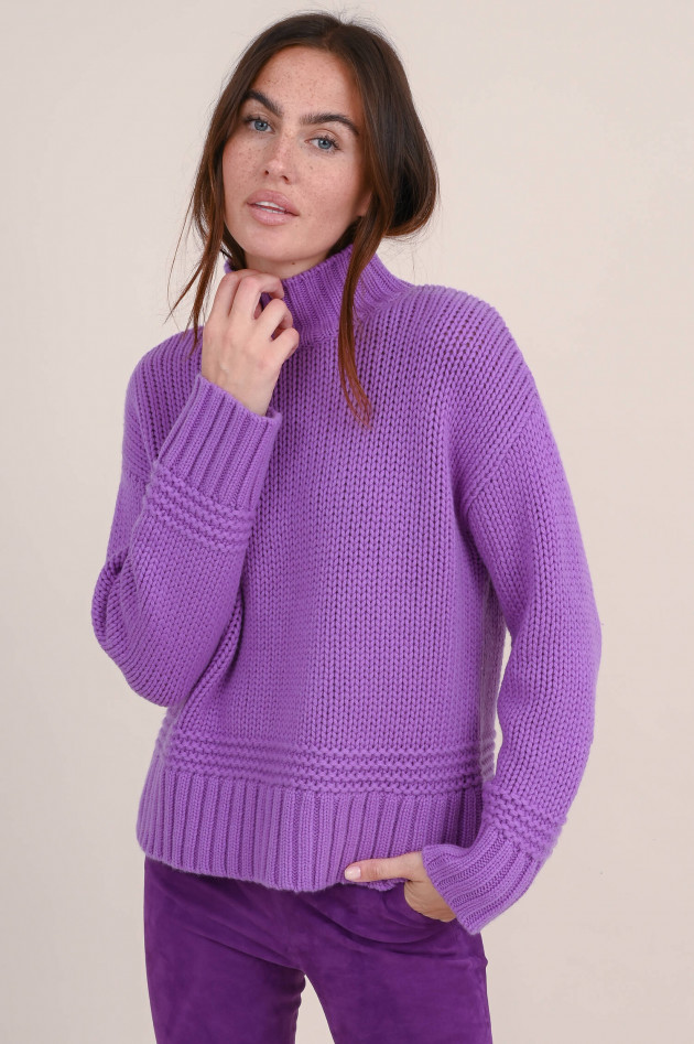 Repeat Cashmere Grobstrick Pullover in Lila
