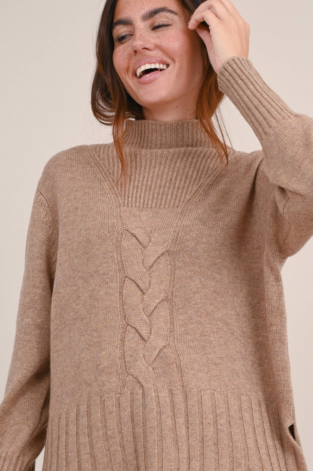 Repeat Pullover mit Zopfmuster aus Wollmix in Camel
