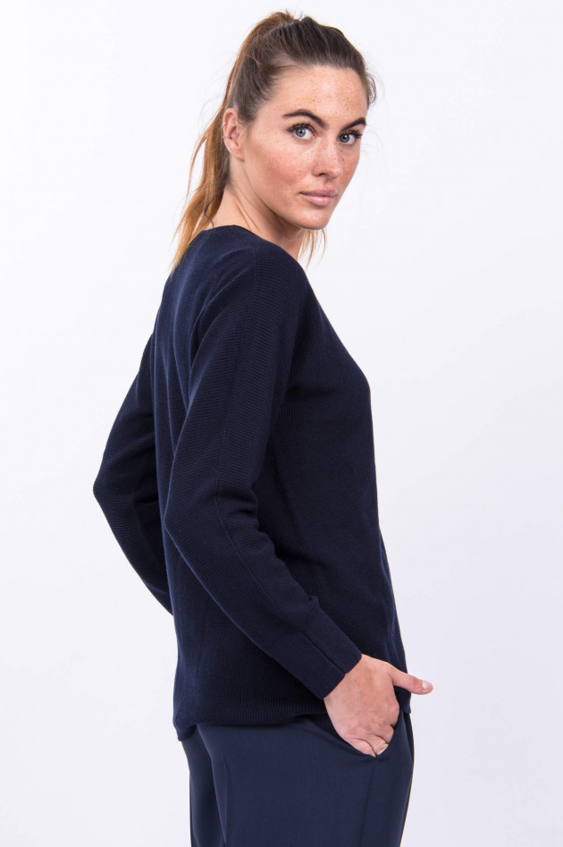 Repeat Pullover mit V-Ausschnitt in Navy