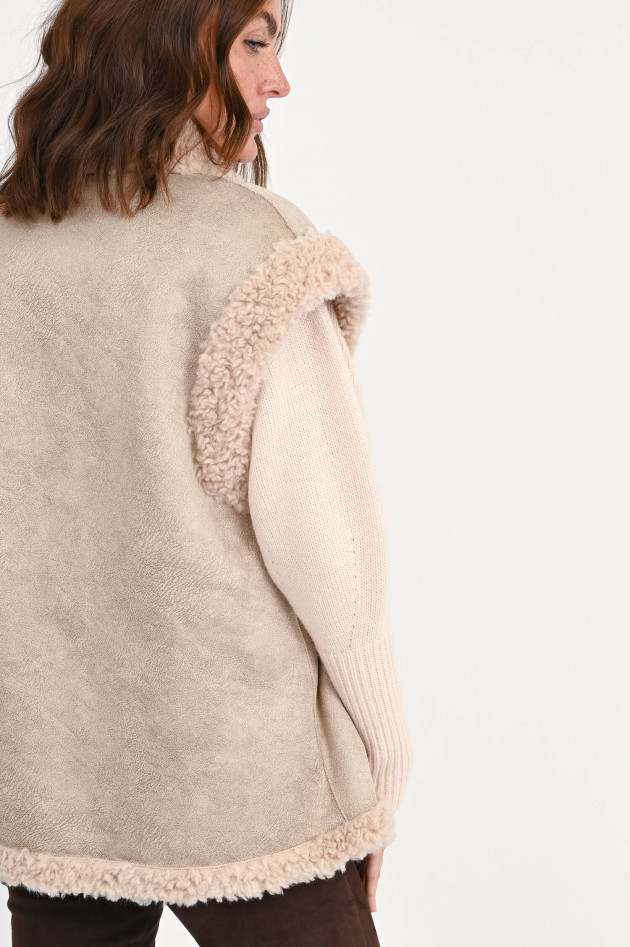Repeat Wende-Weste aus Teddyfell in hellem Beige