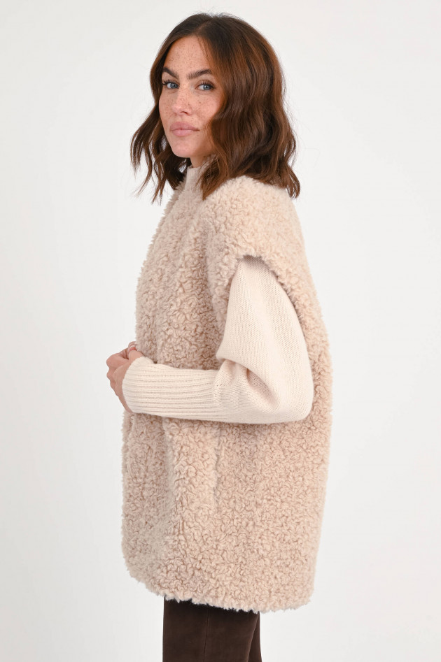 Repeat Wende-Weste aus Teddyfell in hellem Beige