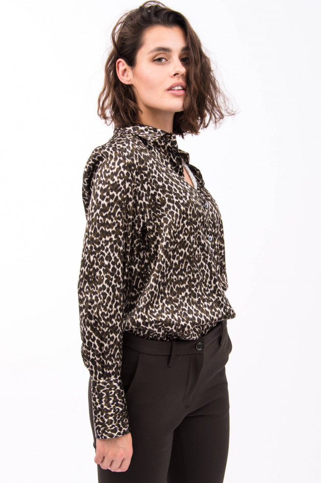 Robert Friedman Lockere Seidenbluse im Leo-Print