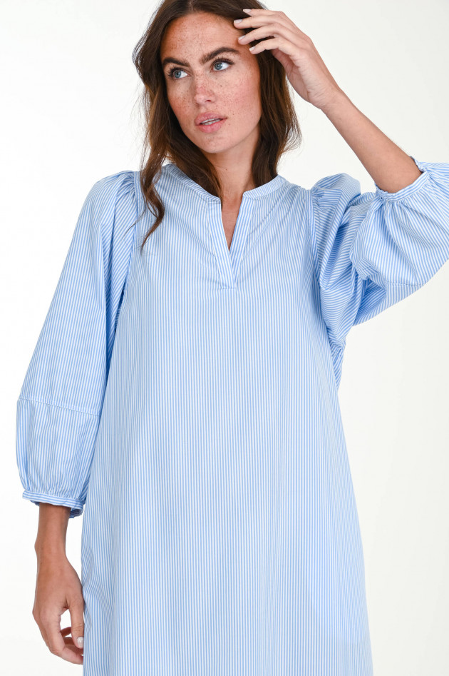 Robert Friedman Gestreiftes Kleid CLAIRE in Weiß/Hellblau
