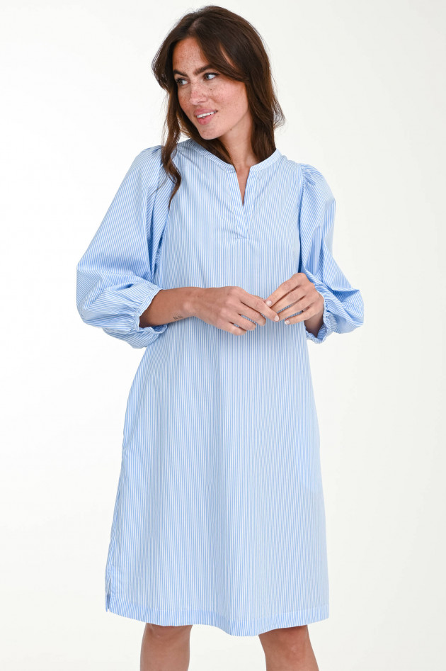 Robert Friedman Gestreiftes Kleid CLAIRE in Weiß/Hellblau
