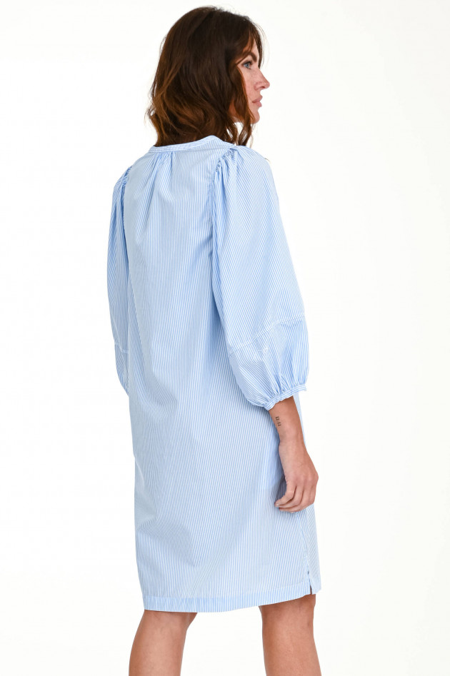 Robert Friedman Gestreiftes Kleid CLAIRE in Weiß/Hellblau