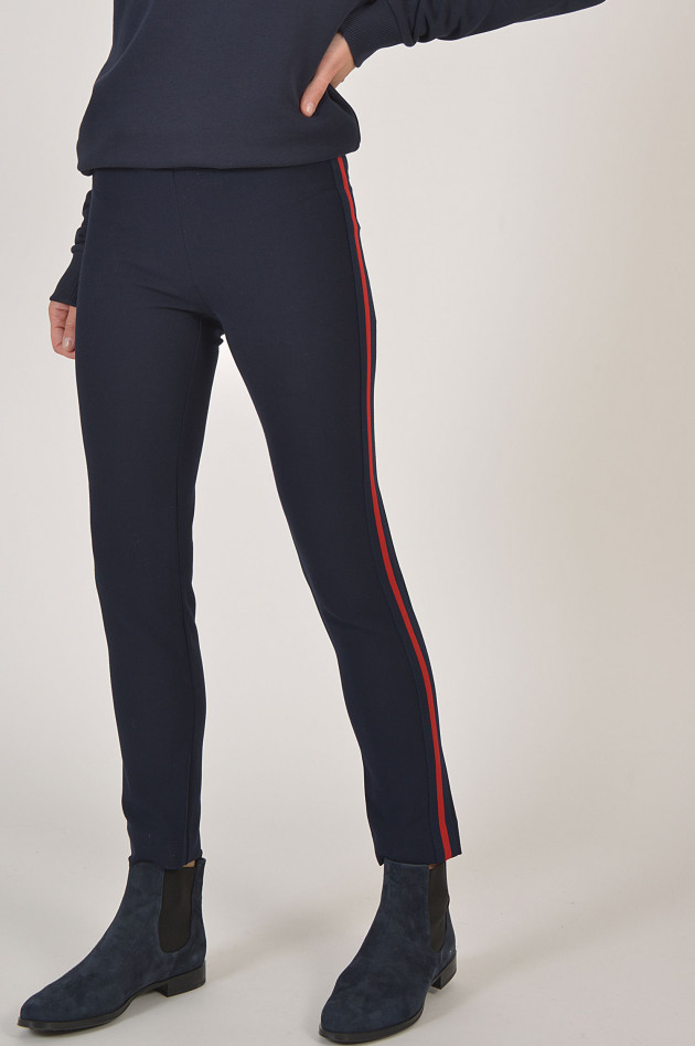 Roqa Jogginghose mit Seitenstreifen in Navy/Rot