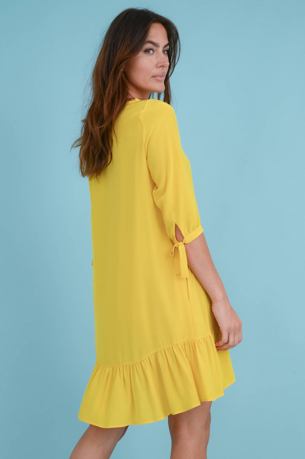 Rosso 35 Seidenkleid mit Volants in Gelb