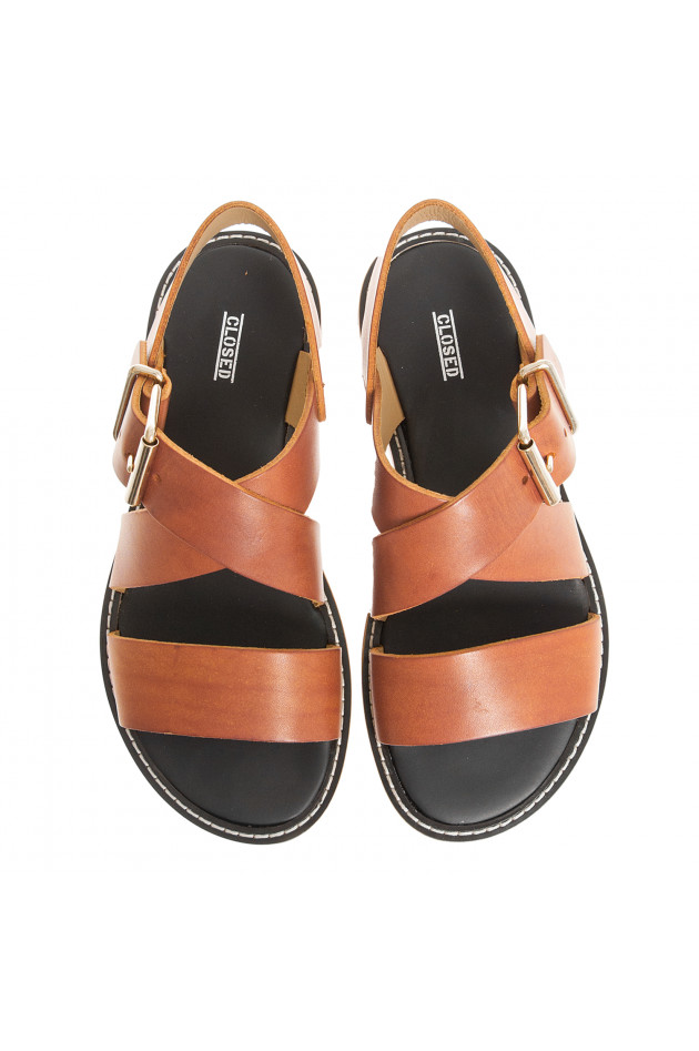Closed Sandalen in Cognac