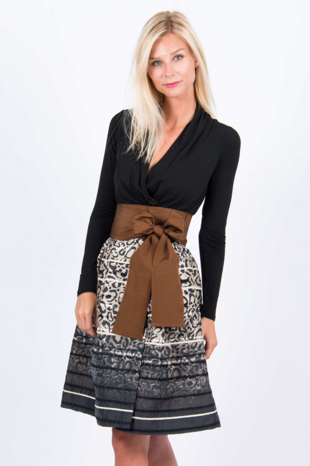 Sara Roka Kleid GAIL in Schwarz/Animal-Print