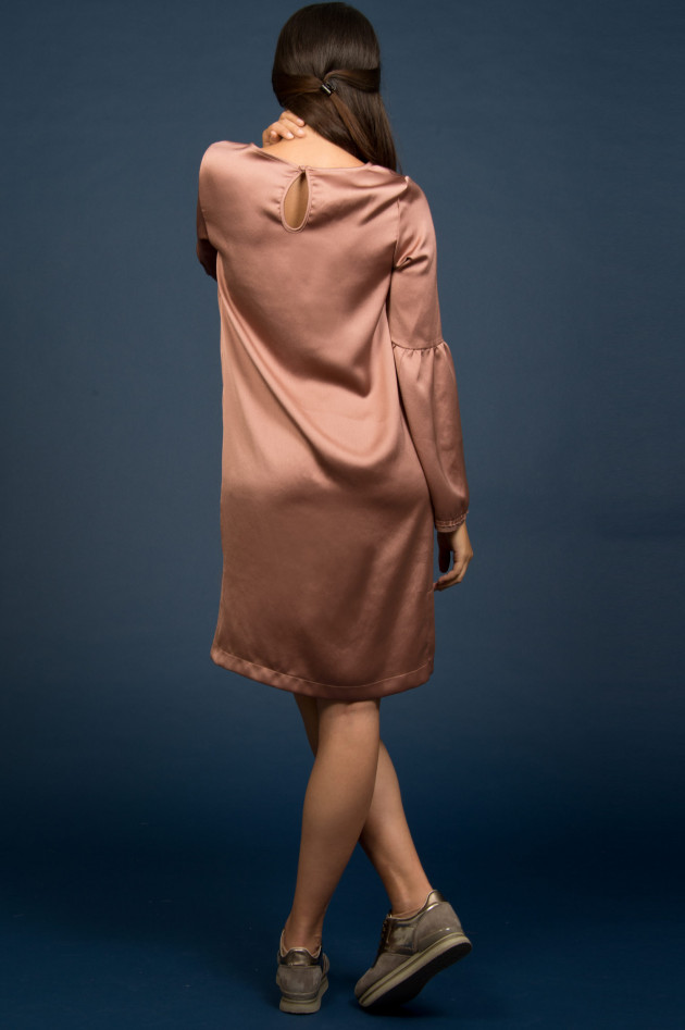 Semi-Couture Kleid mit Volants in Rosé