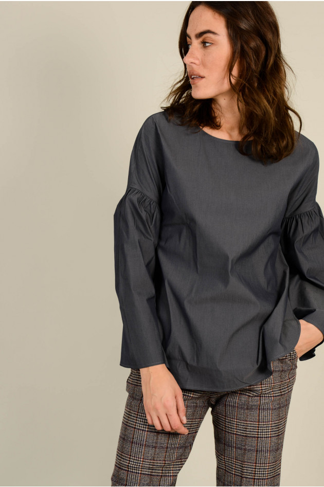 Soluzione Bluse mit Trrompetenarm in Grau