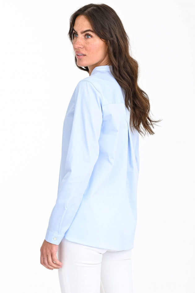 Soluzione Bluse mit Stehkragen in Hellblau