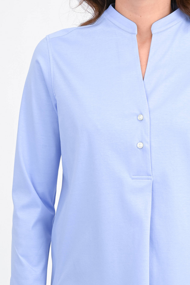 Soluzione Blusen mit Stehkragen in Hellblau