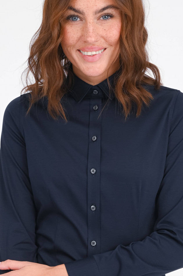Soluzione Taillierte Jersey-Langarm Bluse in Schwarz