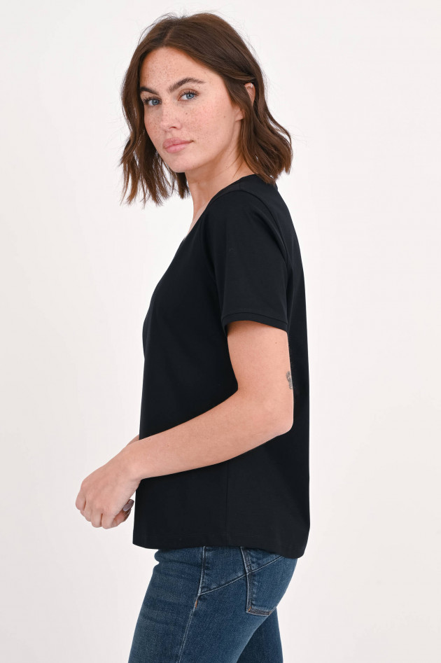 Soluzione Baumwoll-Shirt mit V-Ausschnitt in Schwarz