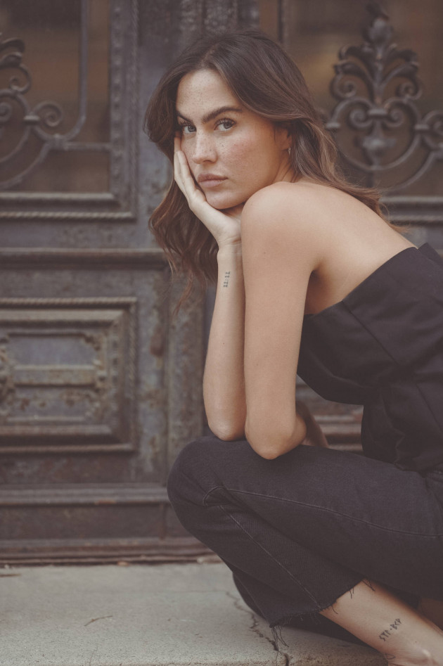 SoSUE Rüschen Bandeau Top in Mattschwarz SoSUE Rüschen Bandeau Top in Mattschwarz